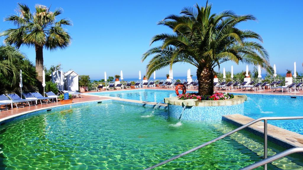 Paradiso Terme Resort & Spa Con 5 Piscine Termali Форио Экстерьер фото